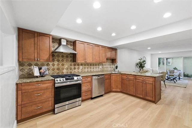 4181 Sandburg, Irvine, CA 92612