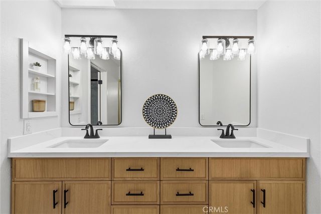 4181 Sandburg, Irvine, CA 92612