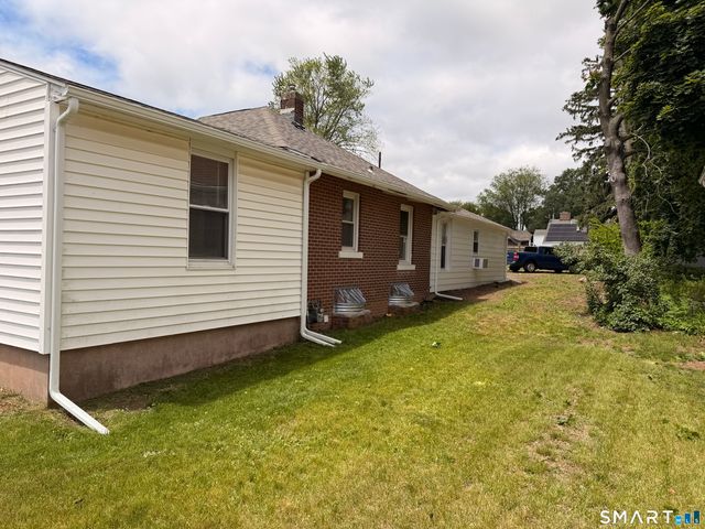 154 Hemingway Avenue, East Haven, CT 06512