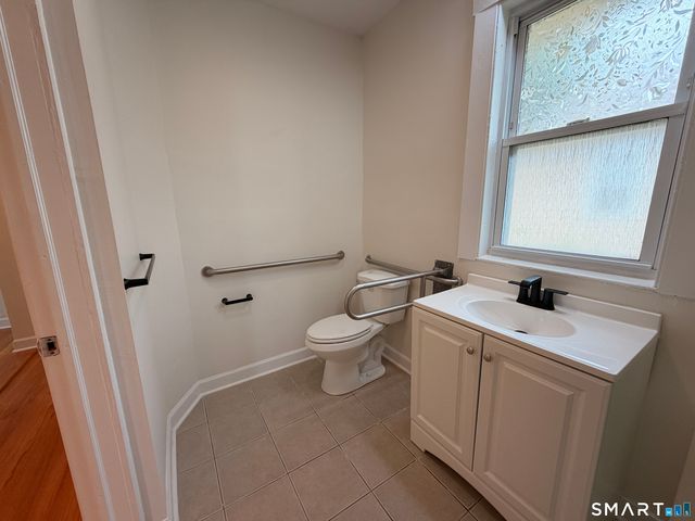 154 Hemingway Avenue, East Haven, CT 06512