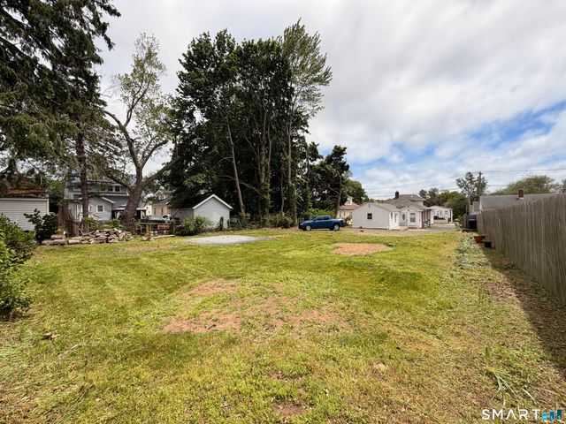 154 Hemingway Avenue, East Haven, CT 06512