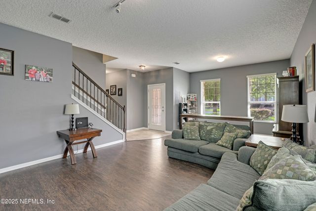 3520 OGLEBAY Drive, Green Cove Springs, FL 32043