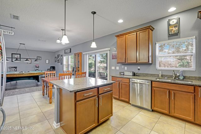 3520 OGLEBAY Drive, Green Cove Springs, FL 32043