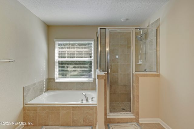 3520 OGLEBAY Drive, Green Cove Springs, FL 32043