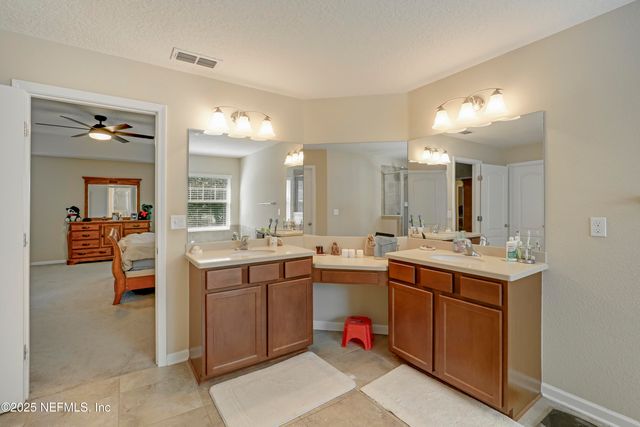 3520 OGLEBAY Drive, Green Cove Springs, FL 32043