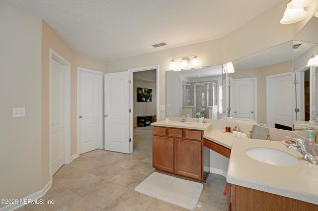 3520 OGLEBAY Drive, Green Cove Springs, FL 32043