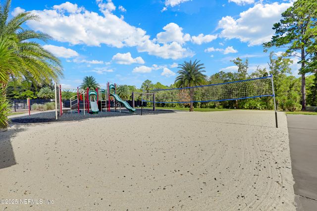 3520 OGLEBAY Drive, Green Cove Springs, FL 32043