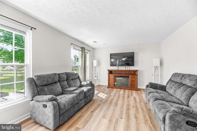 5802 OPALEYE CT, Waldorf, MD 20603