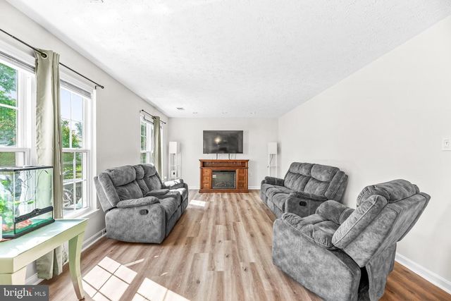5802 OPALEYE CT, Waldorf, MD 20603