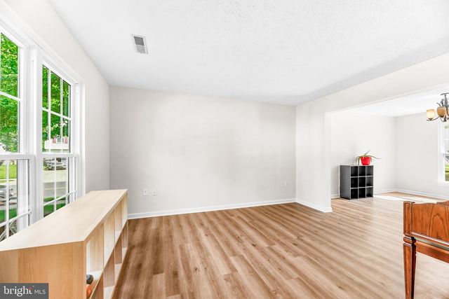 5802 OPALEYE CT, Waldorf, MD 20603