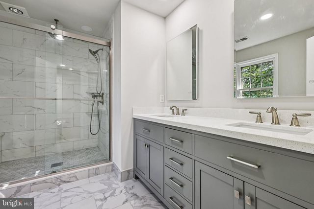 1102 BETTSTRAIL WAY, Rockville, MD 20854