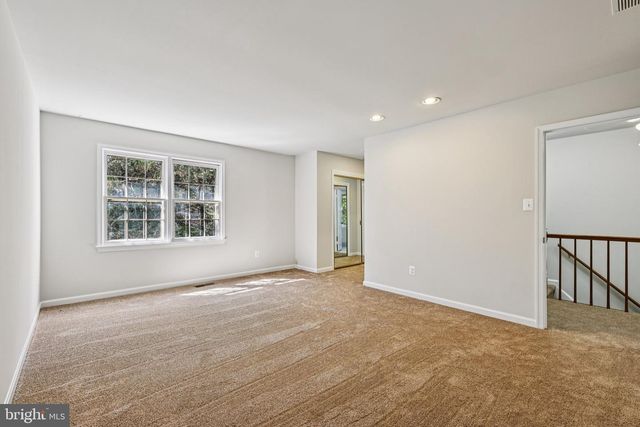 1102 BETTSTRAIL WAY, Rockville, MD 20854
