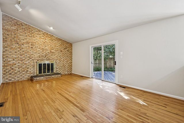1102 BETTSTRAIL WAY, Rockville, MD 20854