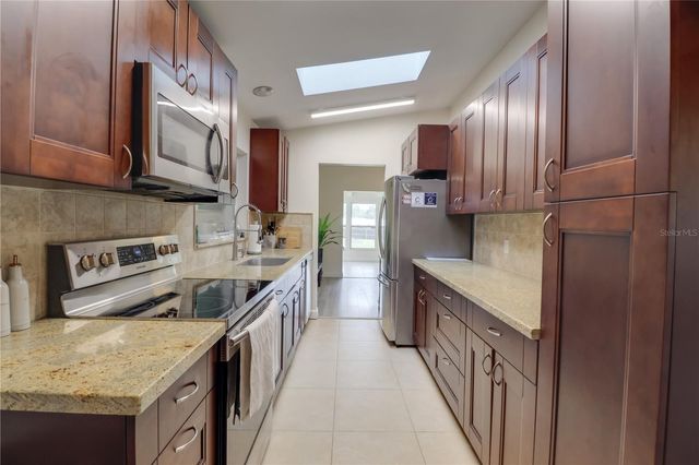 3131 NE 25TH AVENUE, Ocala, FL 34479