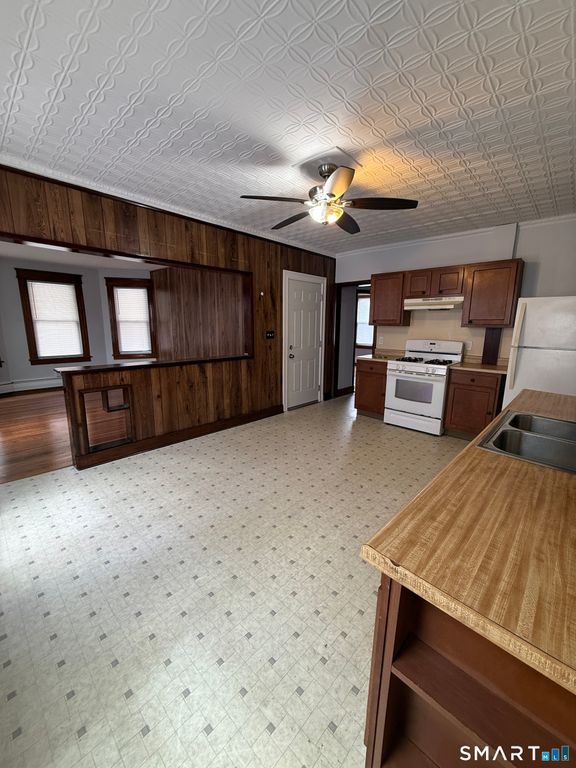27 Norman Street 1st Floor, Waterbury, CT 06708
