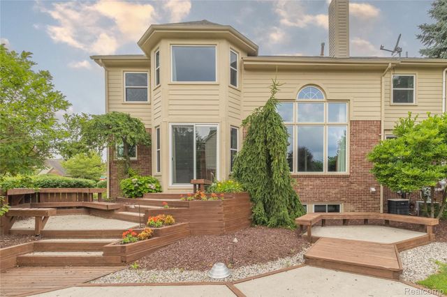 24084 Westmont Drive, Novi, MI 48374