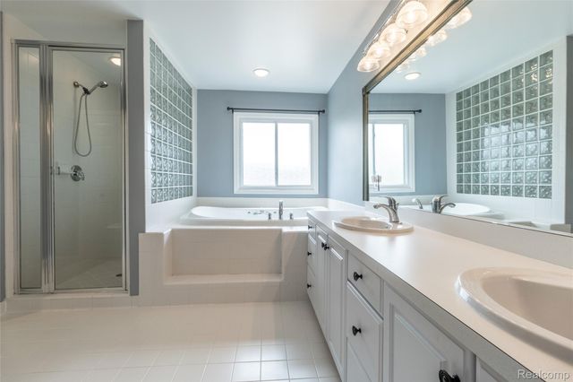 24084 Westmont Drive, Novi, MI 48374