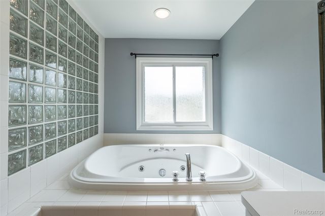 24084 Westmont Drive, Novi, MI 48374
