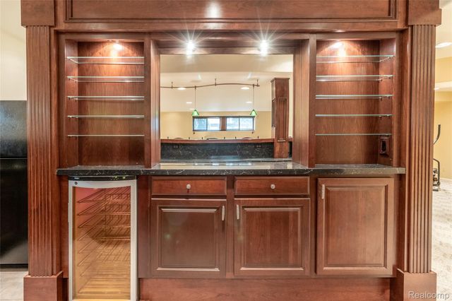 24084 Westmont Drive, Novi, MI 48374