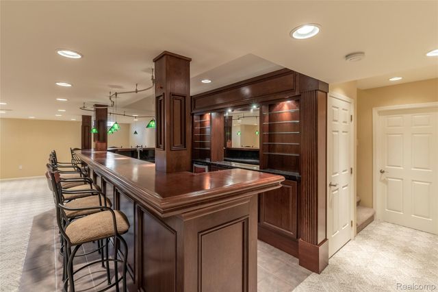 24084 Westmont Drive, Novi, MI 48374