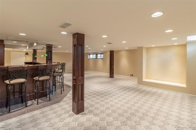 24084 Westmont Drive, Novi, MI 48374