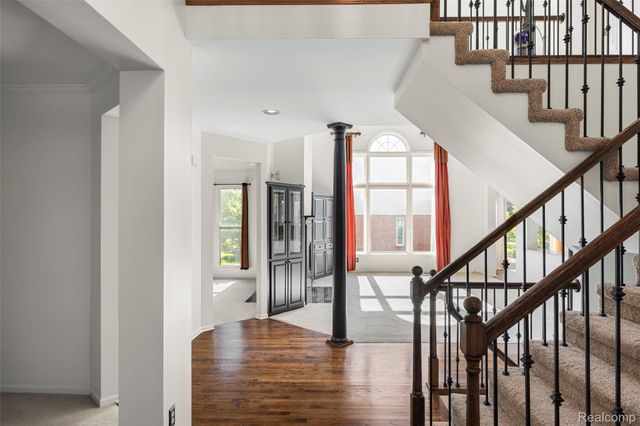 24084 Westmont Drive, Novi, MI 48374