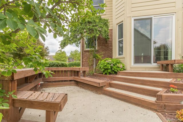 24084 Westmont Drive, Novi, MI 48374