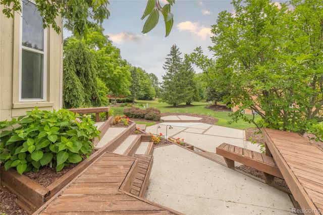 24084 Westmont Drive, Novi, MI 48374