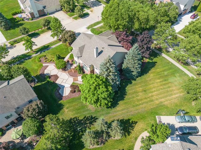 24084 Westmont Drive, Novi, MI 48374