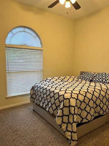 1122 Hayworth Avenue, Duncanville, TX 75137
