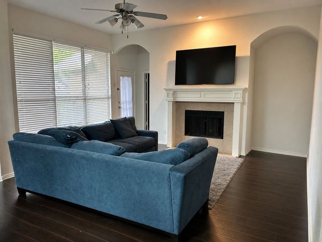 1122 Hayworth Avenue, Duncanville, TX 75137