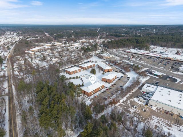 526 Abbott Farm Lane, Hudson, NH 03051