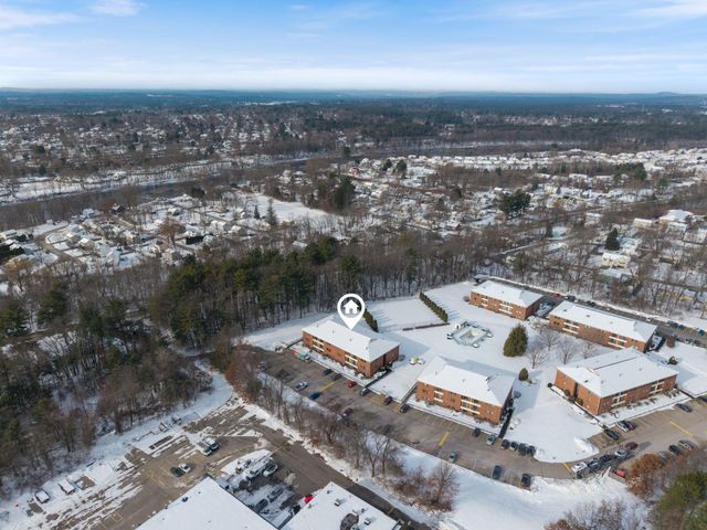 526 Abbott Farm Lane, Hudson, NH 03051