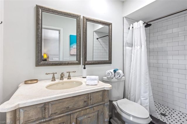 955 Iris CT, Marco Island, FL 34145