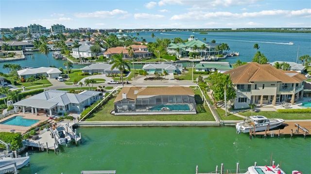 955 Iris CT, Marco Island, FL 34145