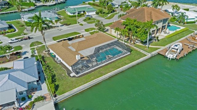 955 Iris CT, Marco Island, FL 34145