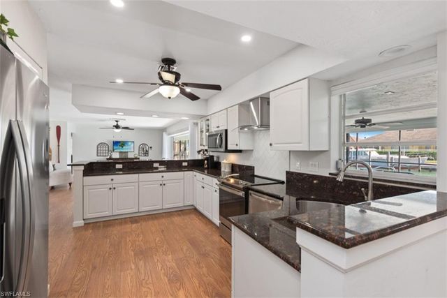 955 Iris CT, Marco Island, FL 34145