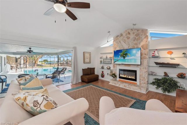 955 Iris CT, Marco Island, FL 34145