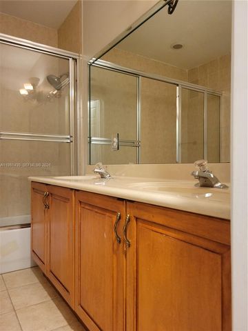 413 SW 5th St, Fort Lauderdale, FL 33315