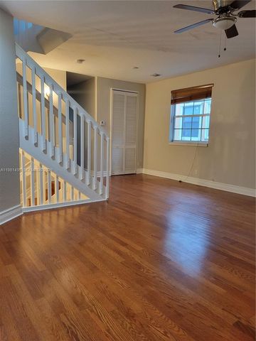 413 SW 5th St, Fort Lauderdale, FL 33315