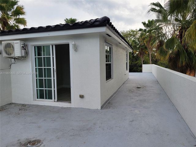 413 SW 5th St, Fort Lauderdale, FL 33315