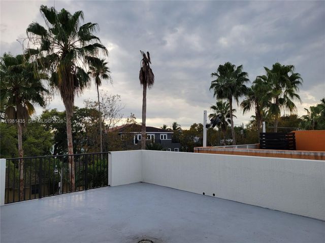 413 SW 5th St, Fort Lauderdale, FL 33315