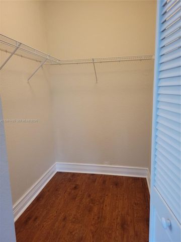 413 SW 5th St, Fort Lauderdale, FL 33315