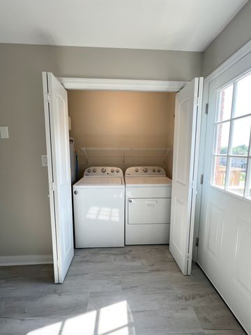 1521 W Knollwood Cir Apt A, Clarksville, TN 37043