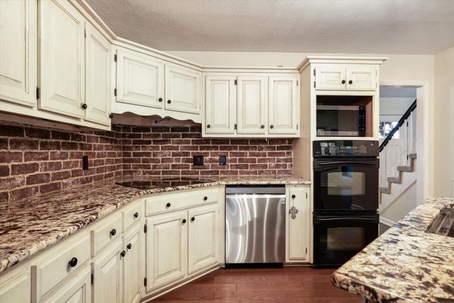 900 Dories Ln, Lewisburg, TN 37091