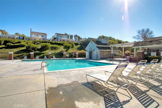 12 Pickney Close, Laguna Niguel, CA 92677