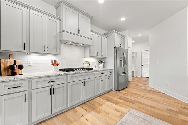 1111 Red Maple Street, Centerton, AR 72719
