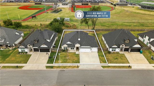 1111 Red Maple Street, Centerton, AR 72719