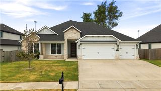 1111 Red Maple Street, Centerton, AR 72719