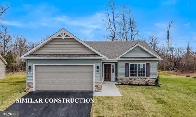 15 BOOTHBAY DR, Martinsburg, WV 25403
